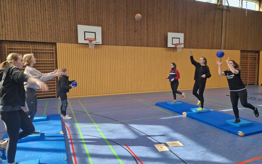 Fachschule für Physiotherapie zu Gast im Sportunterricht